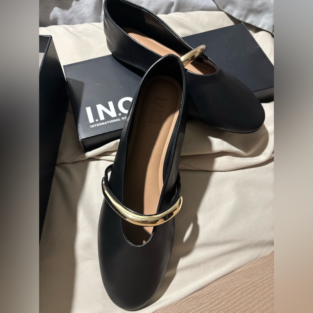 INC International Concepts Rahmi Mary Jane Flats NEW in BOX